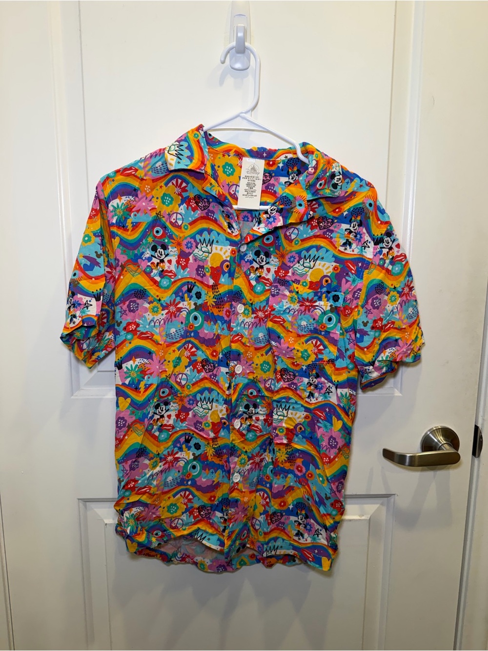 Like New Disney Mickey Minnie Mouse Rainbow Unisex Button Up